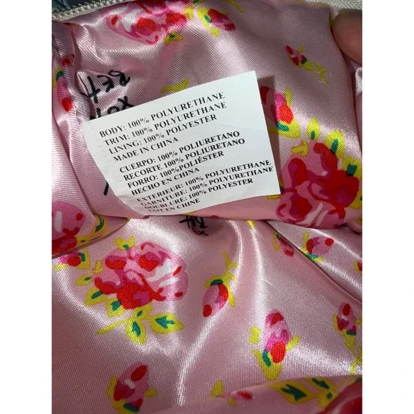 Betsy‎ Johnson Quilted Hearts Wristlet Cosmetic Clutch Zip Bag Romantic Coquette - Picture 10 of 12